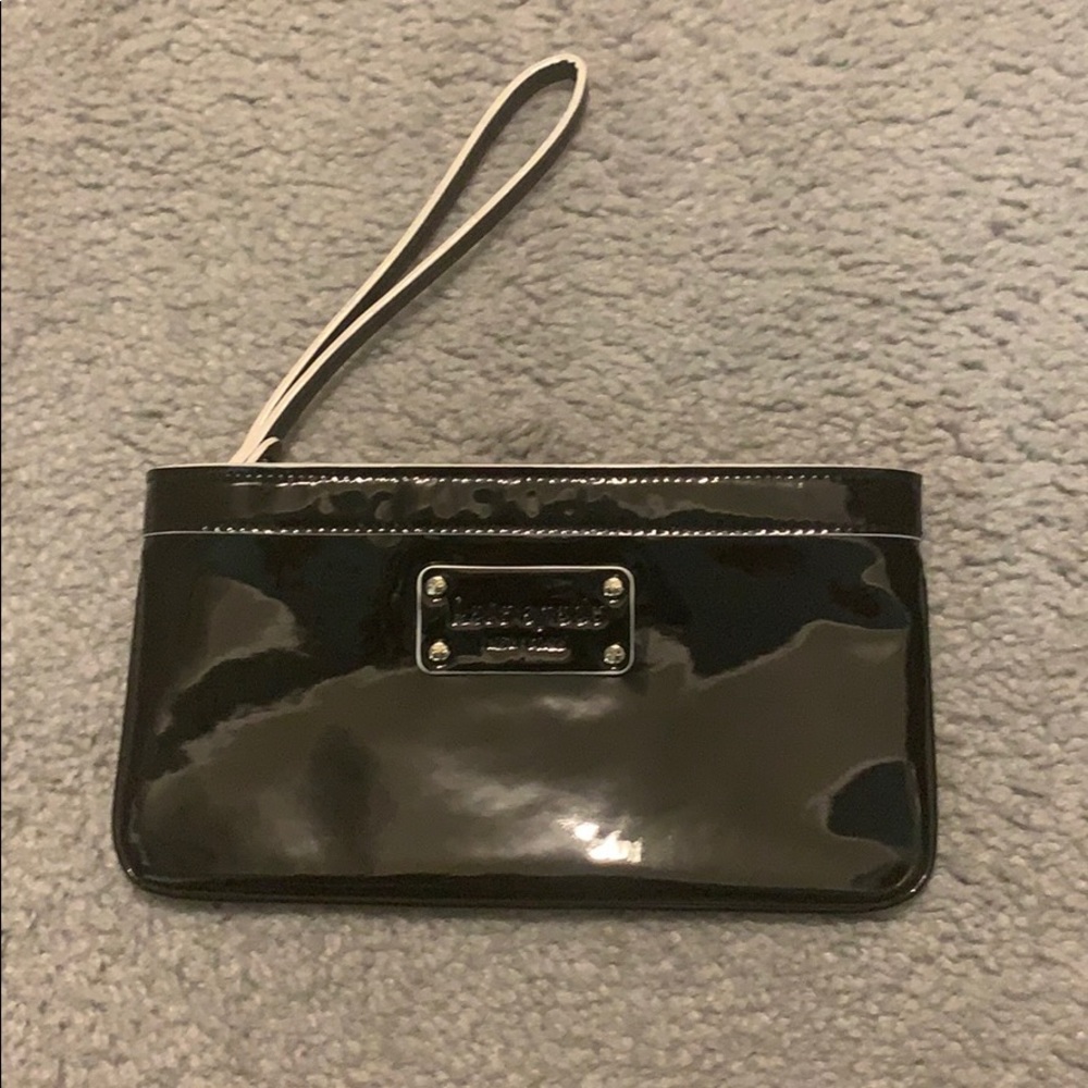 Kate spade patent leather wristlet
